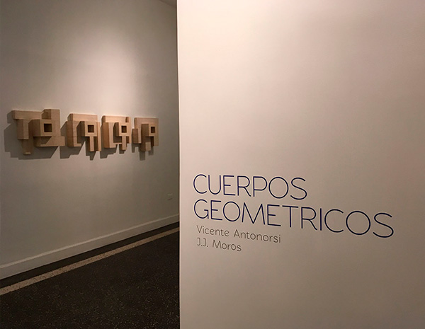 <strong>Cuerpos Geométricos Vicente Antonorsi y J.J. Moros</strong><br>Viloria Blanco Galería<br>Maracaibo, 2016